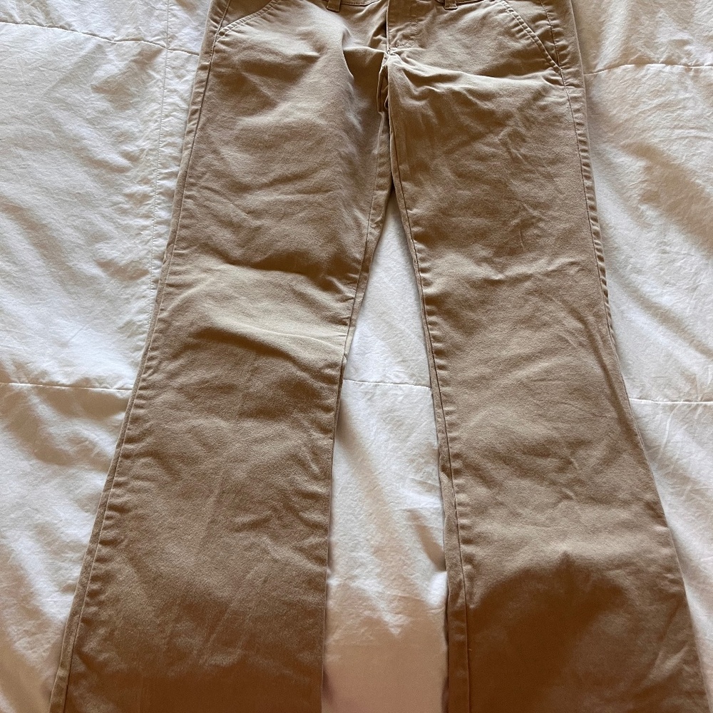 American Eagle khaki boot cute pants- petite